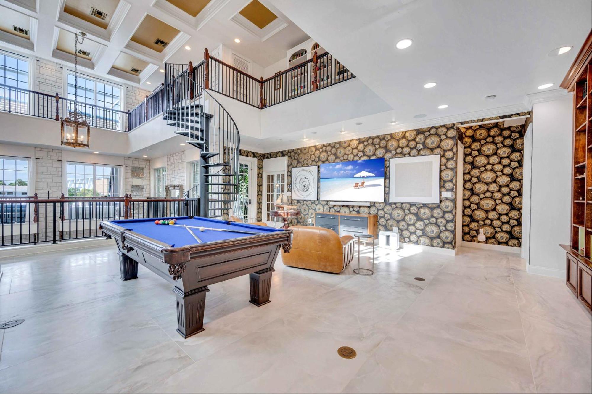 The Modern Castle Canal View Access Rooftop Living Greenhouse Vlllas Fort Lauderdale Exterior photo